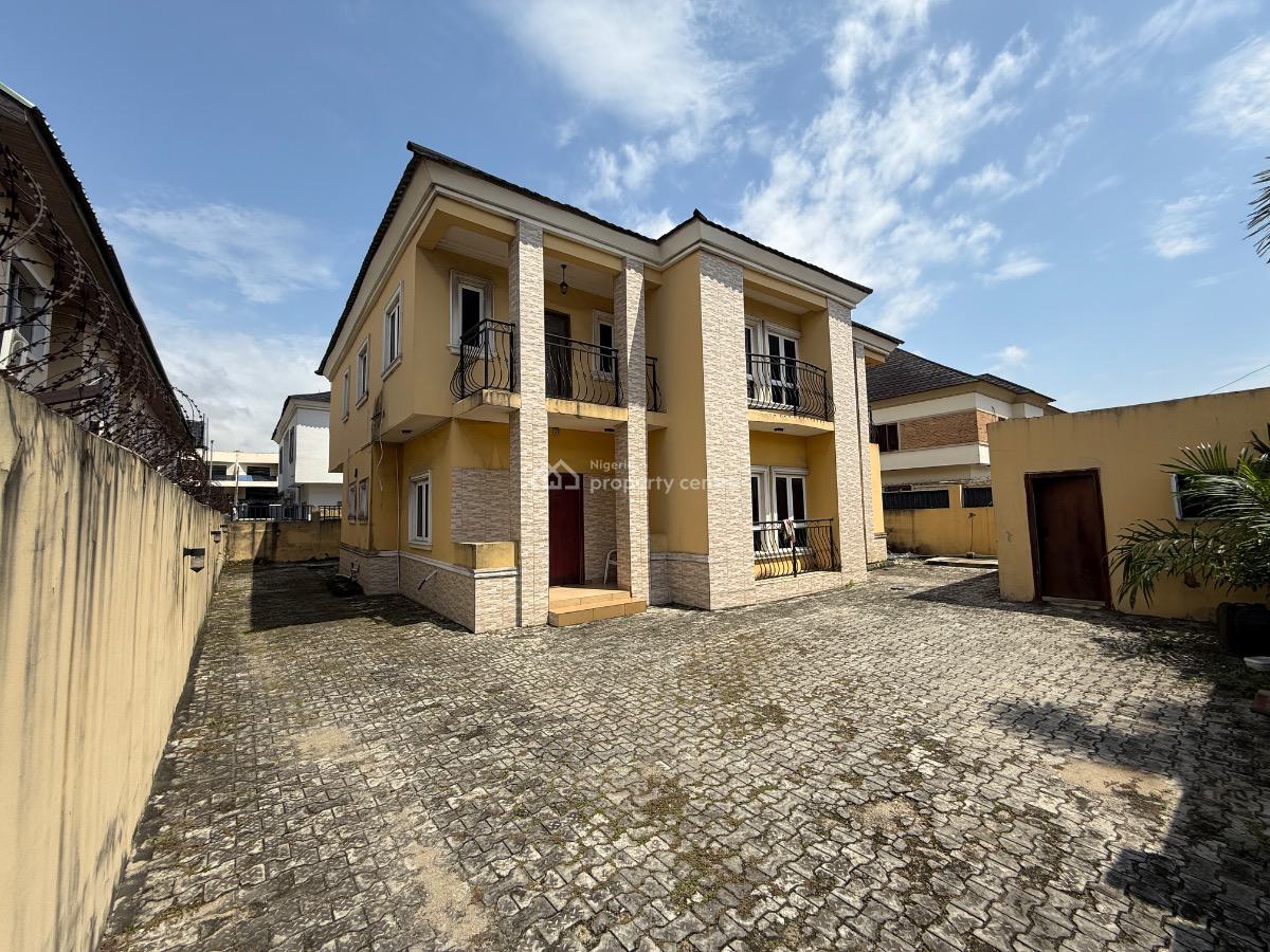 Spacious 4 Bedroom Detached Duplex with Spacious Compound Space, Off Admiralty Way, Lekki Phase 1, Lekki, Lagos, Detached Duplex for Rent