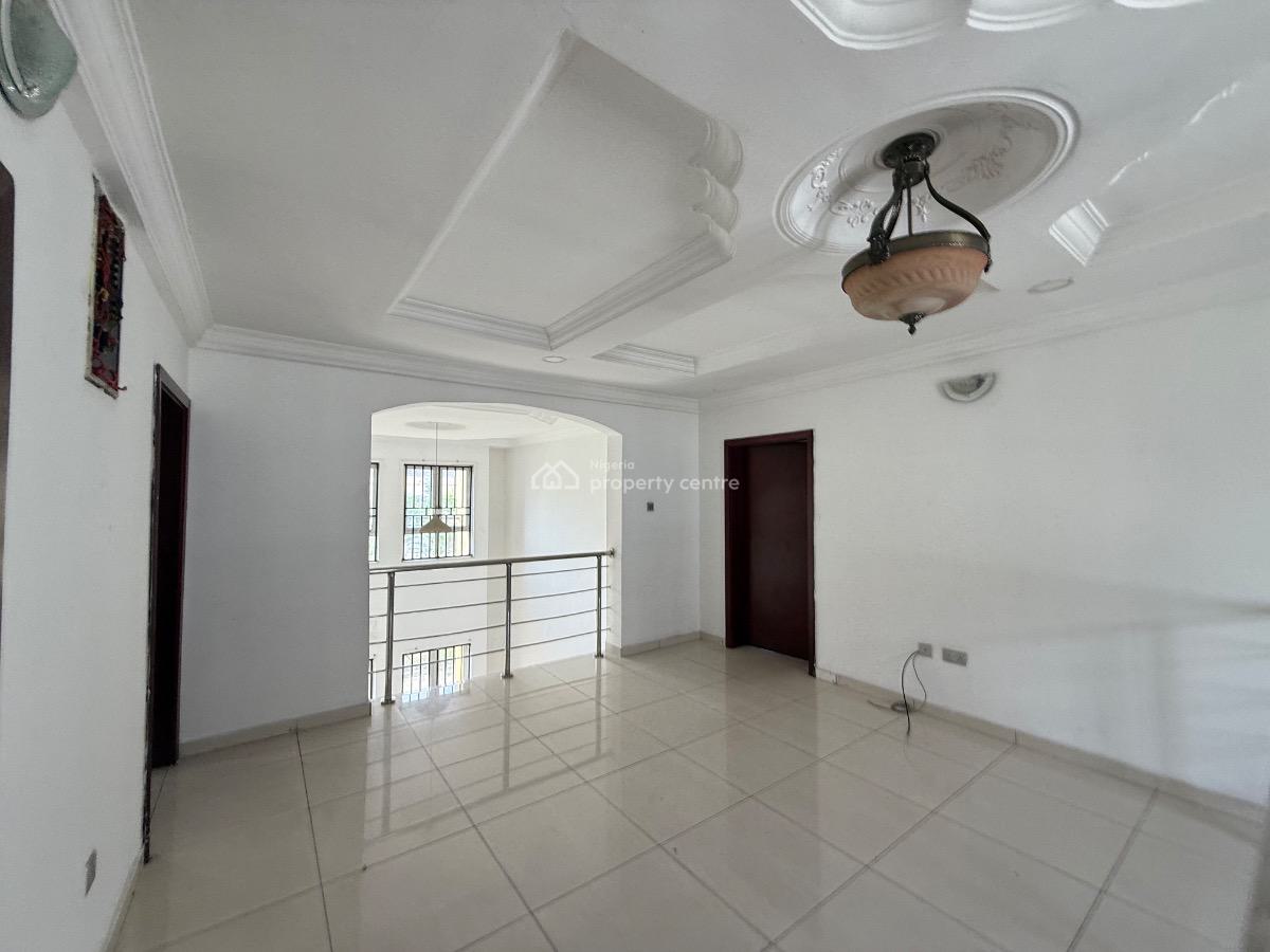 Spacious 4 Bedroom Detached Duplex with Spacious Compound Space, Off Admiralty Way, Lekki Phase 1, Lekki, Lagos, Detached Duplex for Rent