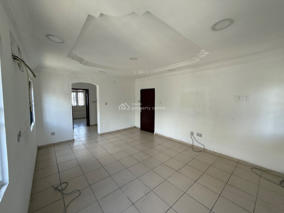 Spacious 4 Bedroom Detached Duplex with Spacious Compound Space, Off Admiralty Way, Lekki Phase 1, Lekki, Lagos, Detached Duplex for Rent