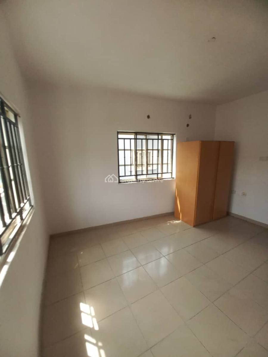 Standard 3 Bedroom Flat, Osapa, Lekki, Lagos, Flat / Apartment for Rent
