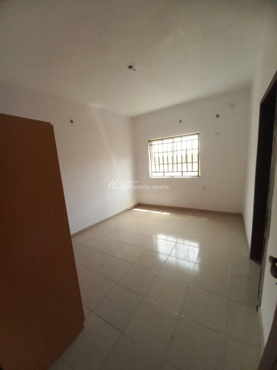 Standard 3 Bedroom Flat, Osapa, Lekki, Lagos, Flat / Apartment for Rent