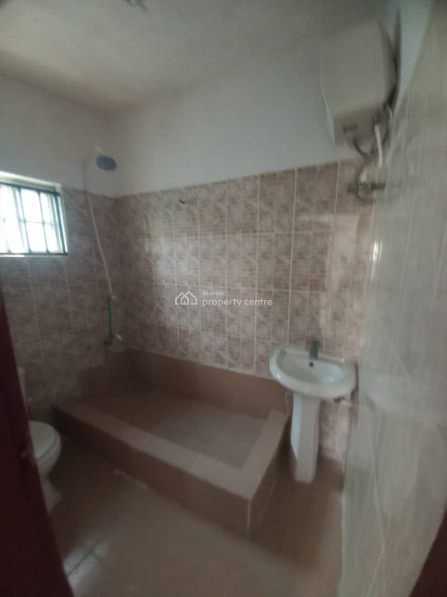 Standard 3 Bedroom Flat, Osapa, Lekki, Lagos, Flat / Apartment for Rent