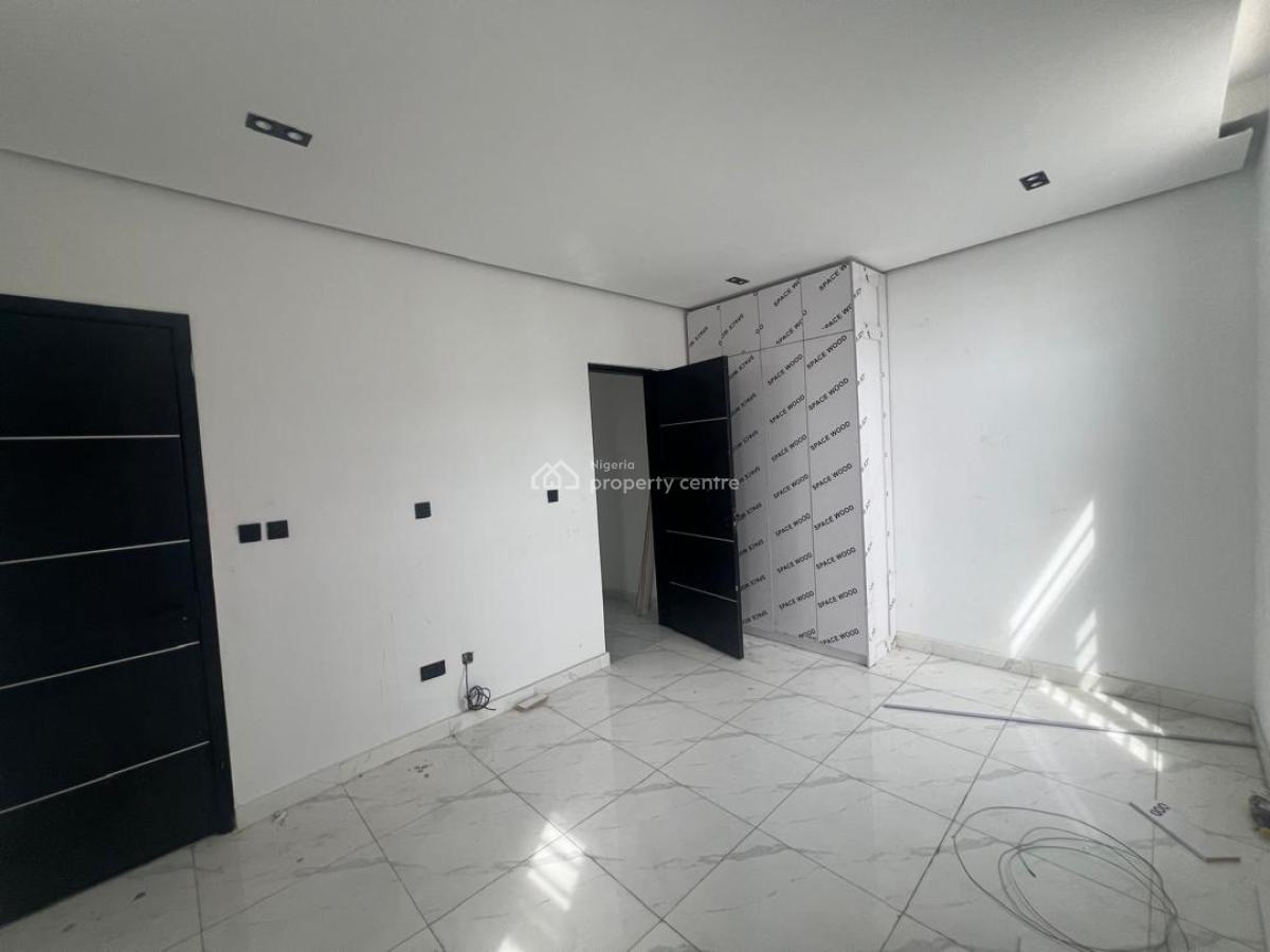 1 Bedroom Apartment, Mini-flat, Ologolo, Lekki, Lagos, Mini Flat (room and Parlour) for Sale