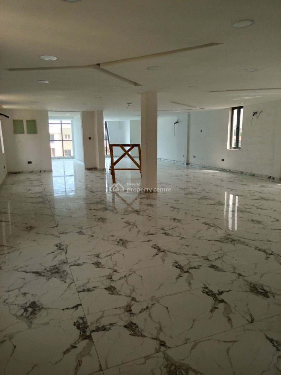 Open 232qsm Commercial with 4 Toilets and Office, Lekki Phase 1, Lekki, Lagos, Plaza / Complex / Mall for Rent