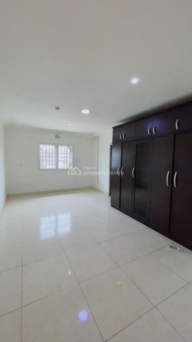Spacious 3 Bedroom Apartment with a Bq, Off Freedom Way, Ikate, Lekki, Lagos, Flat / Apartment for Rent