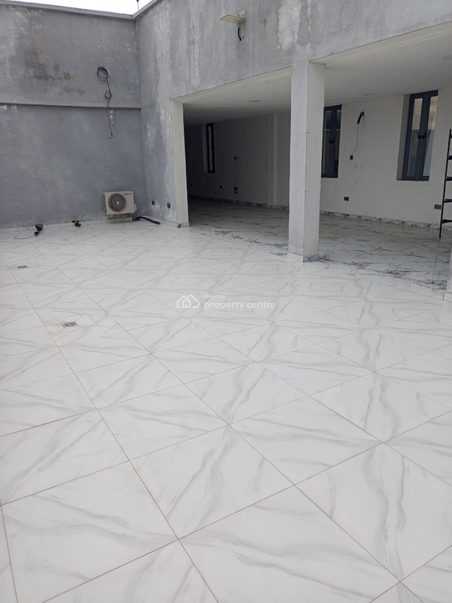 Pent Floor of About 232sqm Office Or Commercial Or Shop, Lekki Phase 1, Lekki, Lagos, Plaza / Complex / Mall for Rent