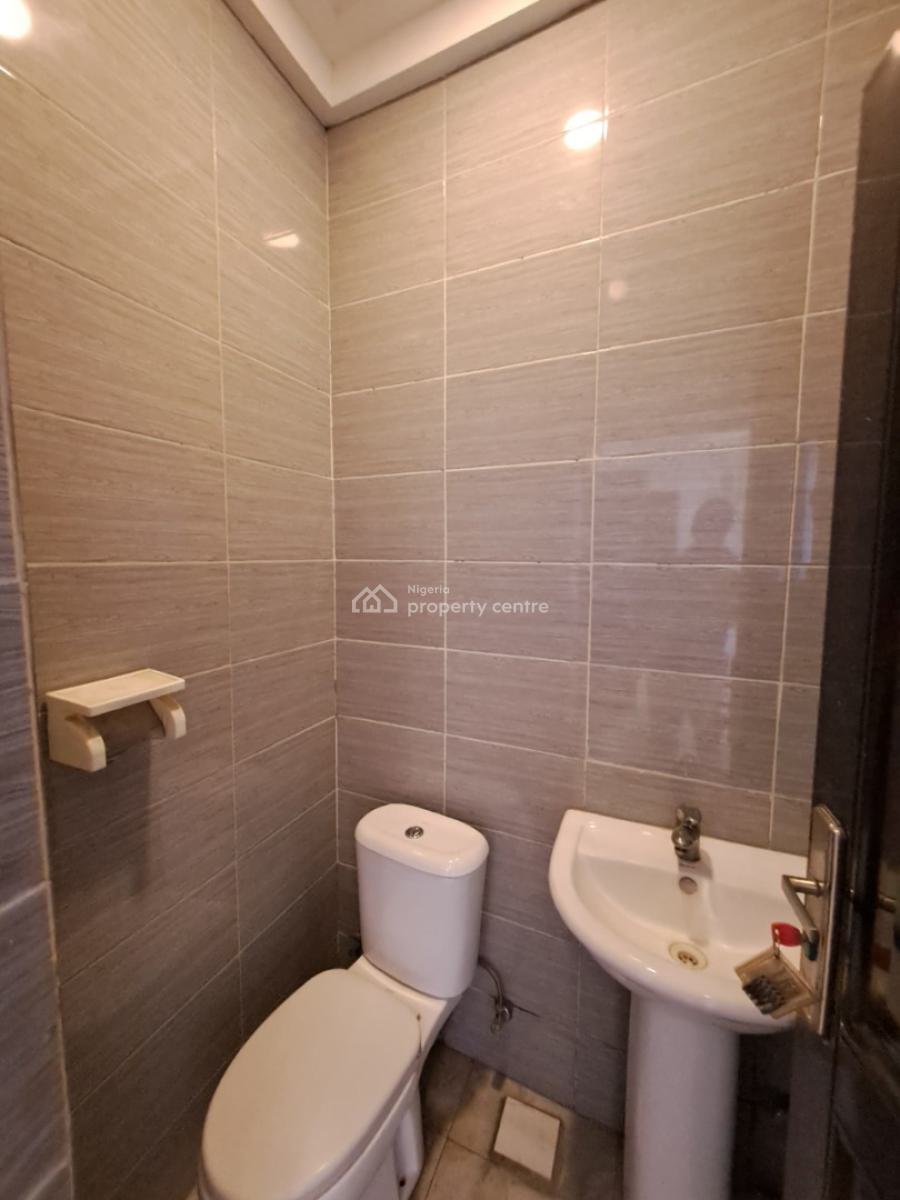 Well Finished 2 Bedroom Flat, Jahi, Abuja, Flat / Apartment for Rent