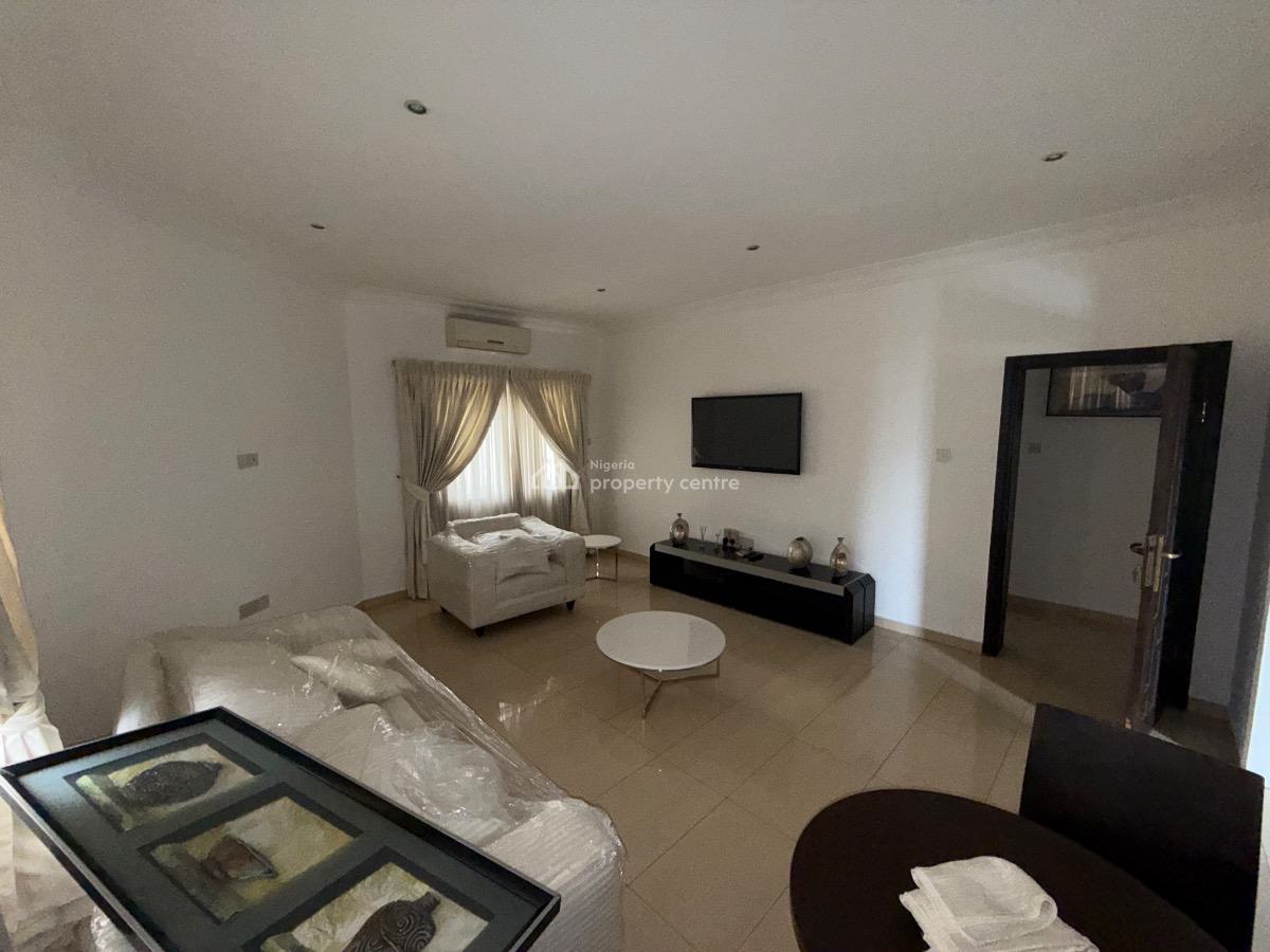 Fully Furnished 2 Bedroom Apartment with a Bq, Lekki Phase 1, Lekki, Lagos, Flat / Apartment for Rent