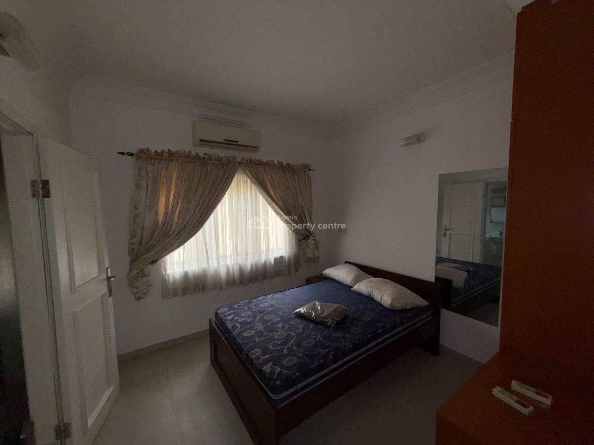 Fully Furnished 2 Bedroom Apartment with a Bq, Lekki Phase 1, Lekki, Lagos, Flat / Apartment for Rent