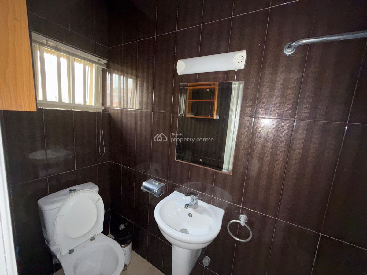 Fully Furnished 2 Bedroom Apartment with a Bq, Lekki Phase 1, Lekki, Lagos, Flat / Apartment for Rent