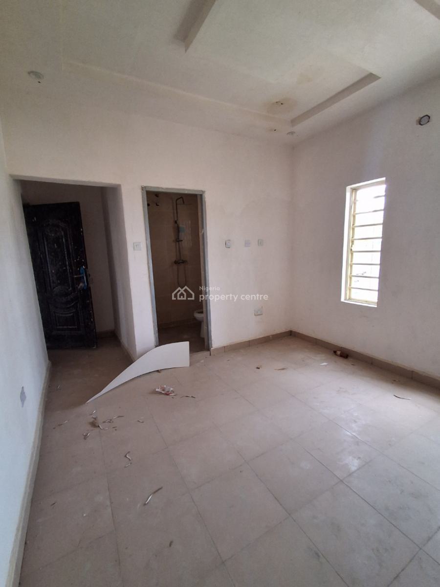 Newly Built 2 Bedroom Upstairs, Badore, Ajah, Lagos, House for Rent
