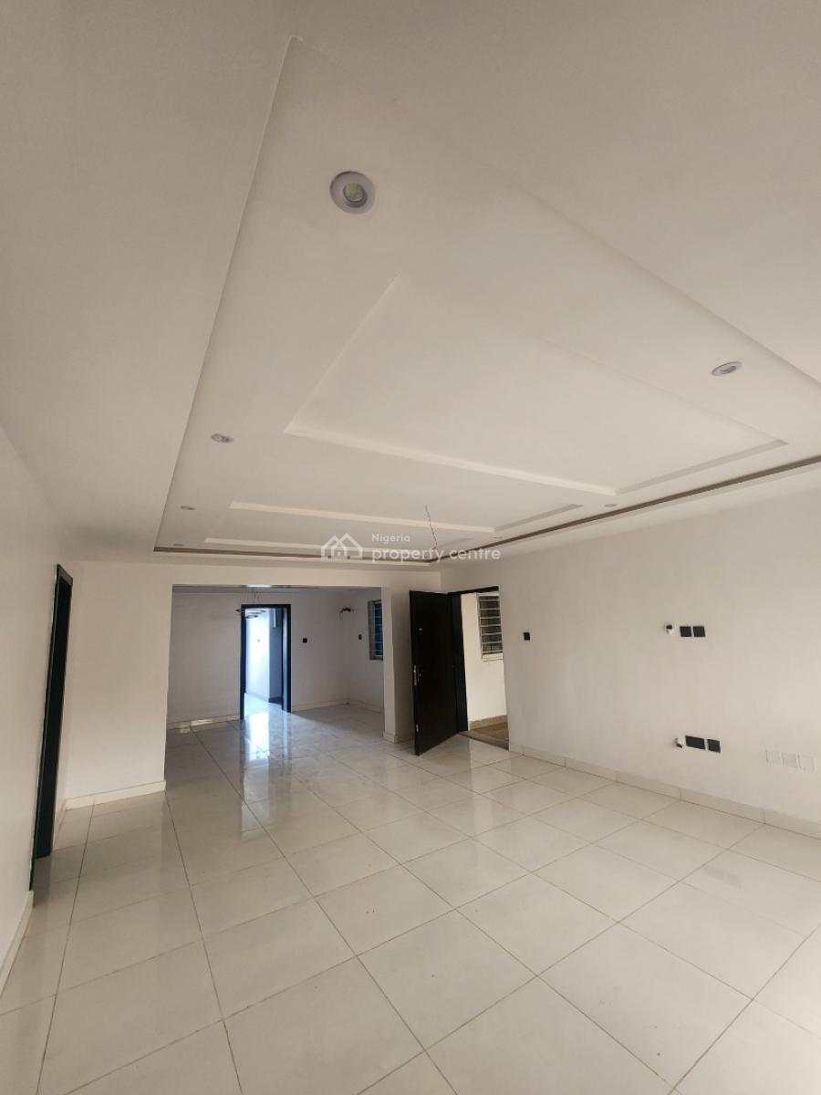 Standard and Spacious 3 Bedroom Flat with One Room Bq, Off Admiralty Road, Lekki Phase 1, Lekki, Lagos, Flat / Apartment for Sale