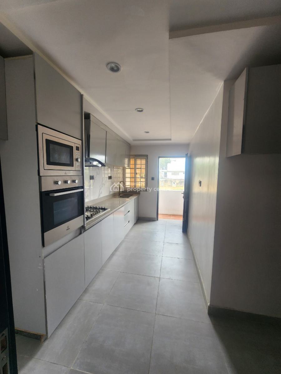 Standard and Spacious 3 Bedroom Flat with One Room Bq, Off Admiralty Road, Lekki Phase 1, Lekki, Lagos, Flat / Apartment for Sale