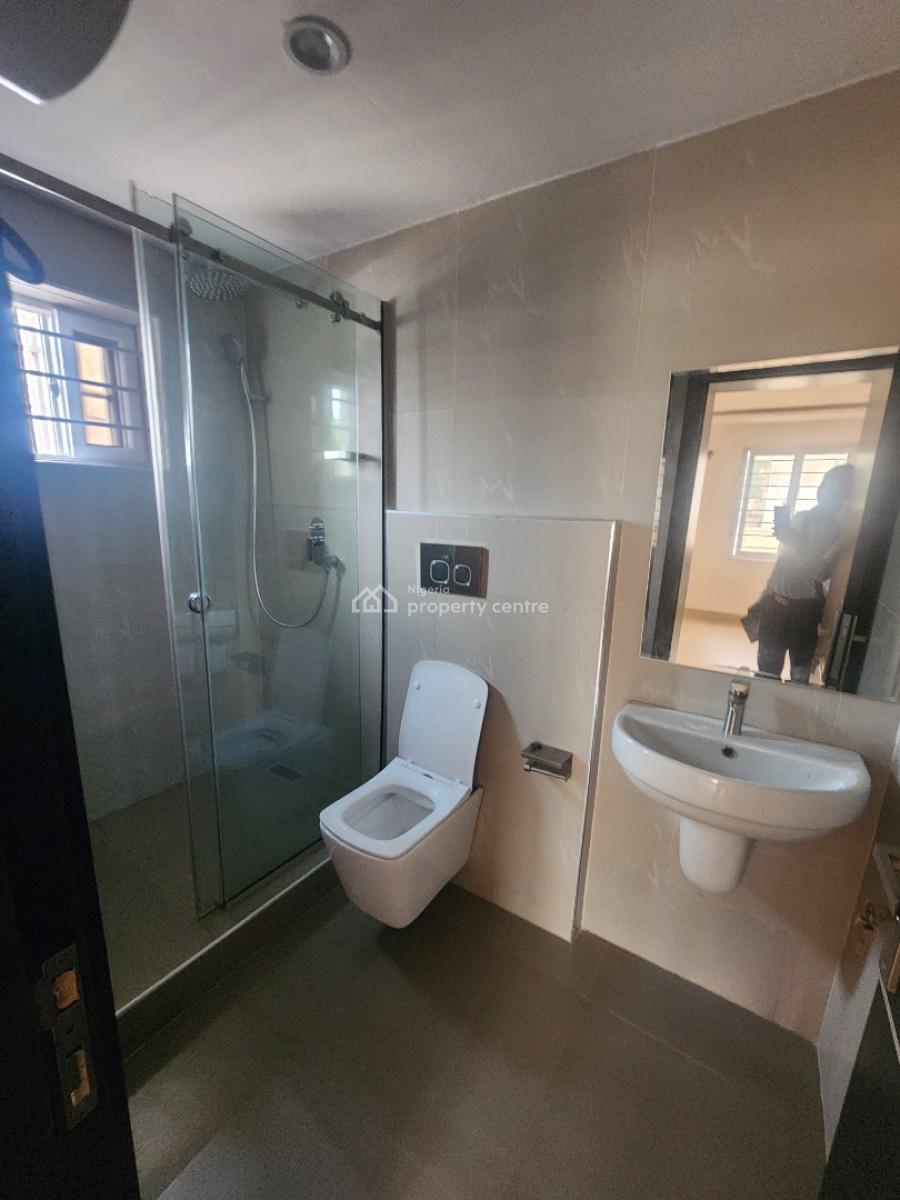 Standard and Spacious 3 Bedroom Flat with One Room Bq, Off Admiralty Road, Lekki Phase 1, Lekki, Lagos, Flat / Apartment for Sale