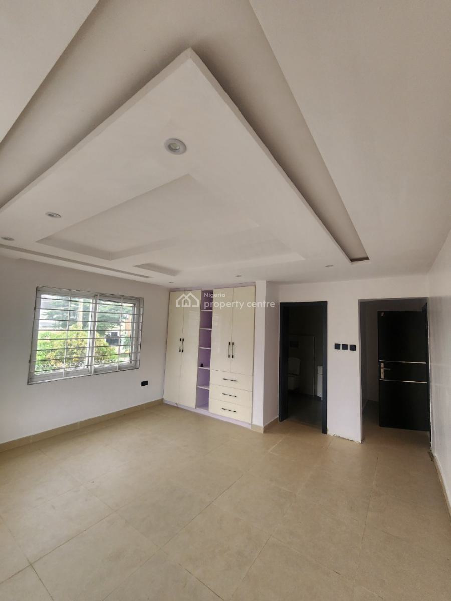 Standard and Spacious 3 Bedroom Flat with One Room Bq, Off Admiralty Road, Lekki Phase 1, Lekki, Lagos, Flat / Apartment for Sale