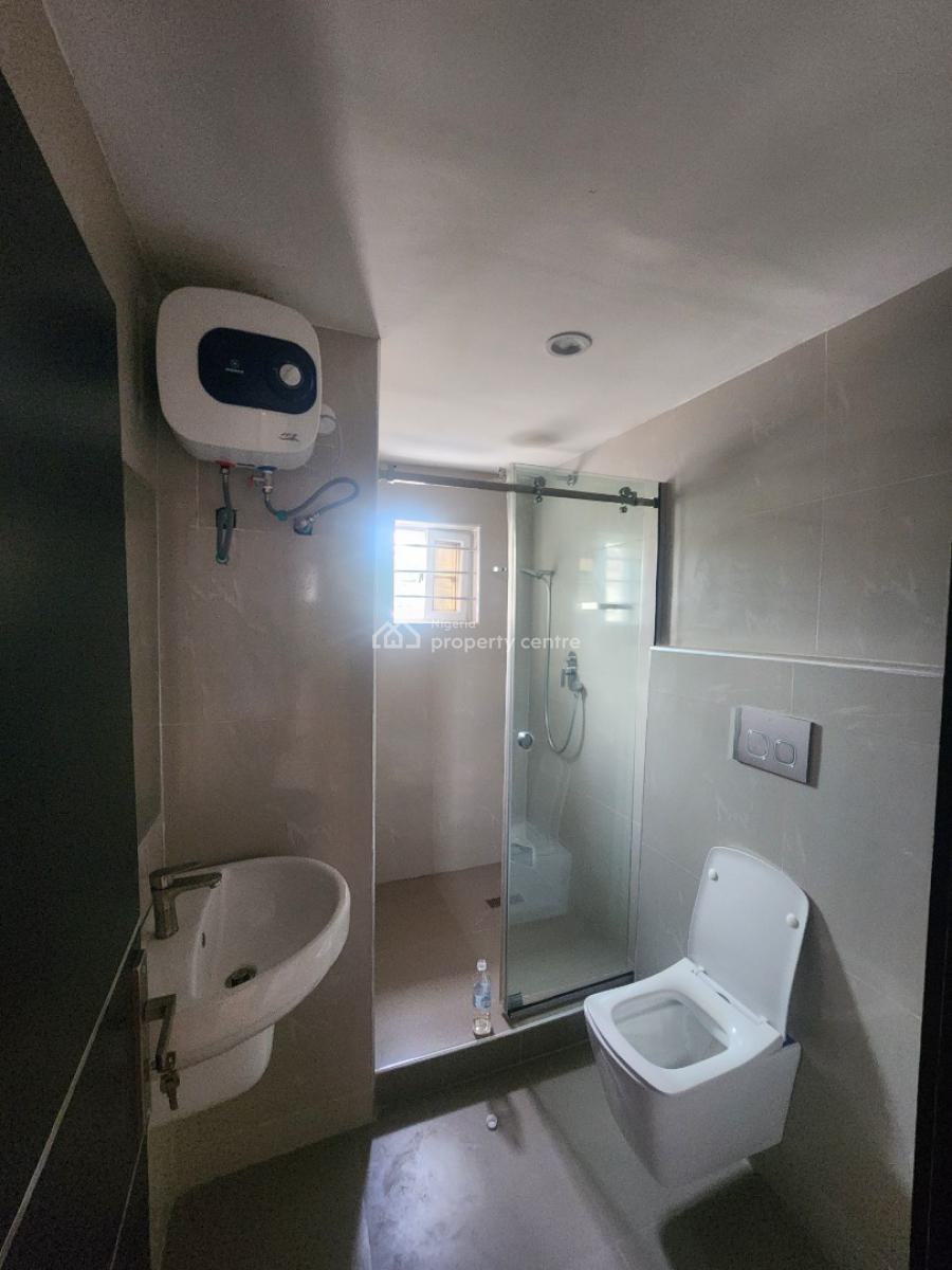 Standard and Spacious 3 Bedroom Flat with One Room Bq, Off Admiralty Road, Lekki Phase 1, Lekki, Lagos, Flat / Apartment for Sale