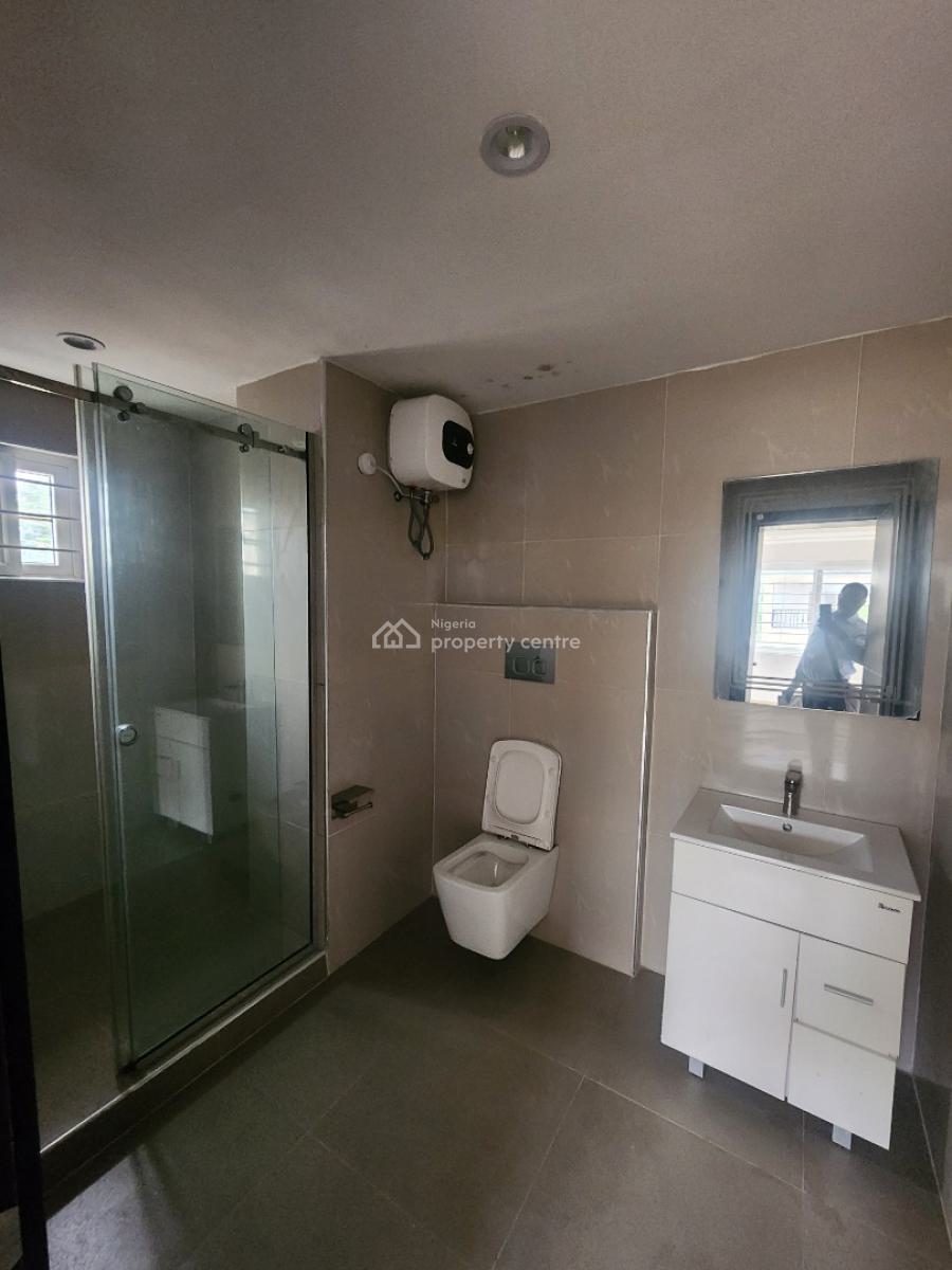 Standard and Spacious 3 Bedroom Flat with One Room Bq, Off Admiralty Road, Lekki Phase 1, Lekki, Lagos, Flat / Apartment for Sale