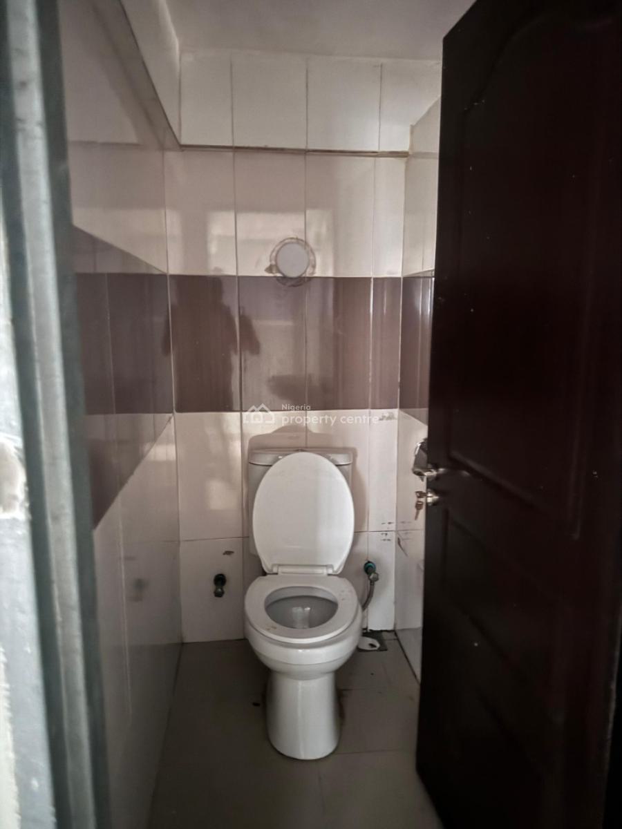 Spacious 2 Bedroom Flat, Life Camp, Abuja, Flat / Apartment for Rent