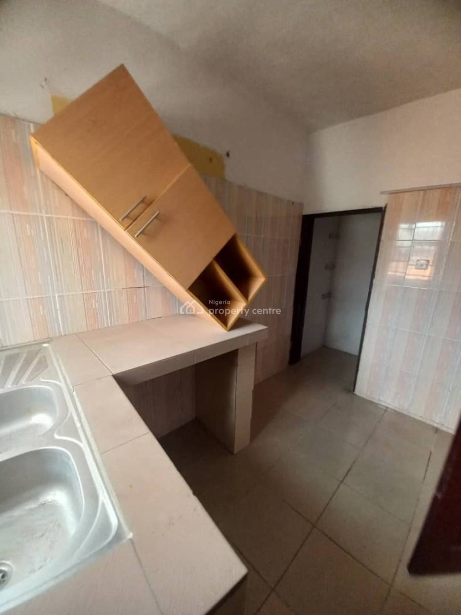 Standard 3 Bedroom Apartment, Behind Pinnock Beach Estate, Osapa, Lekki, Lagos, Flat / Apartment for Rent