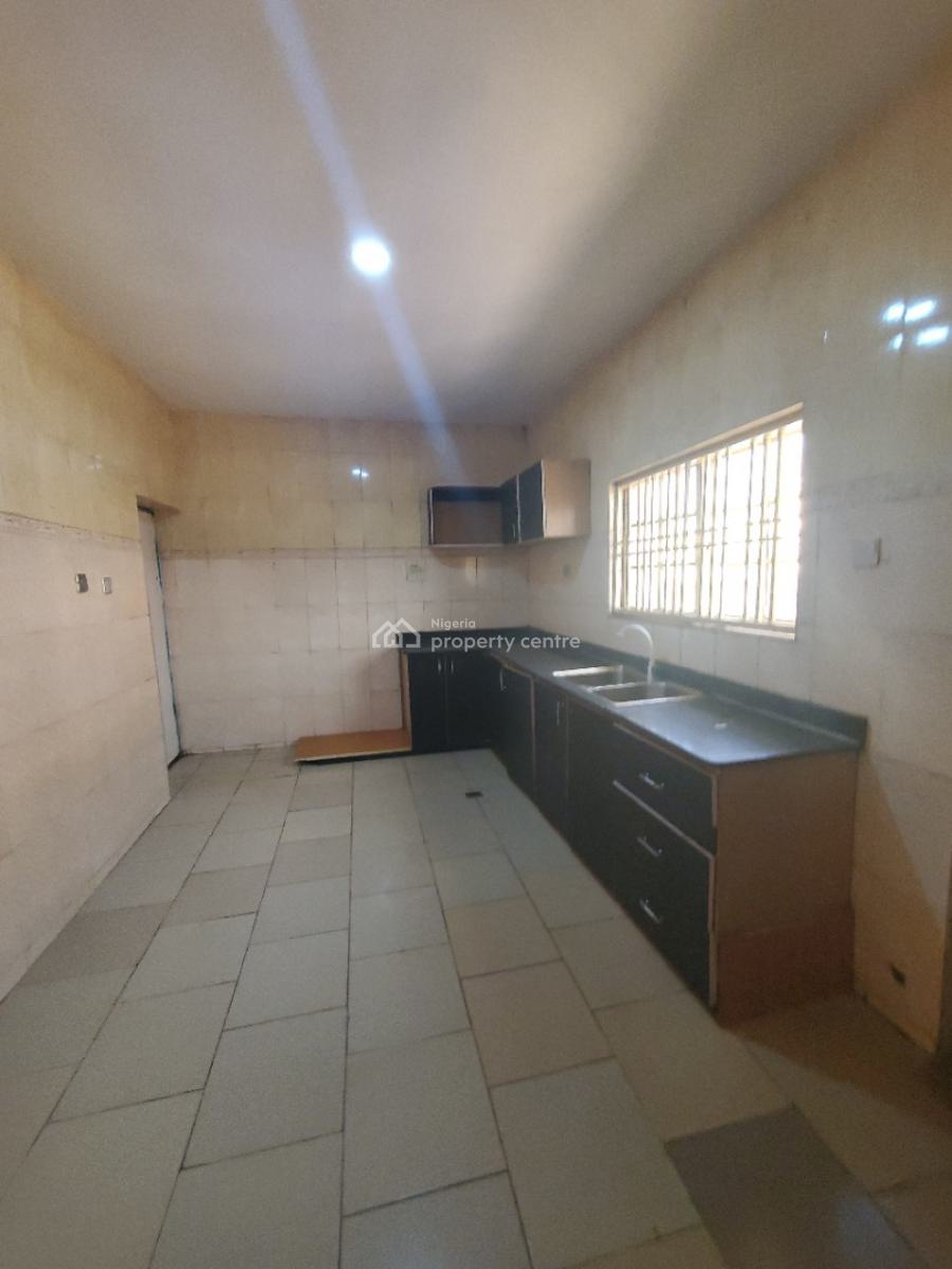 Massive Luxurious 2 Bedroom Flat, By Grand Pela Hotel, Durumi, Abuja, Flat / Apartment for Rent