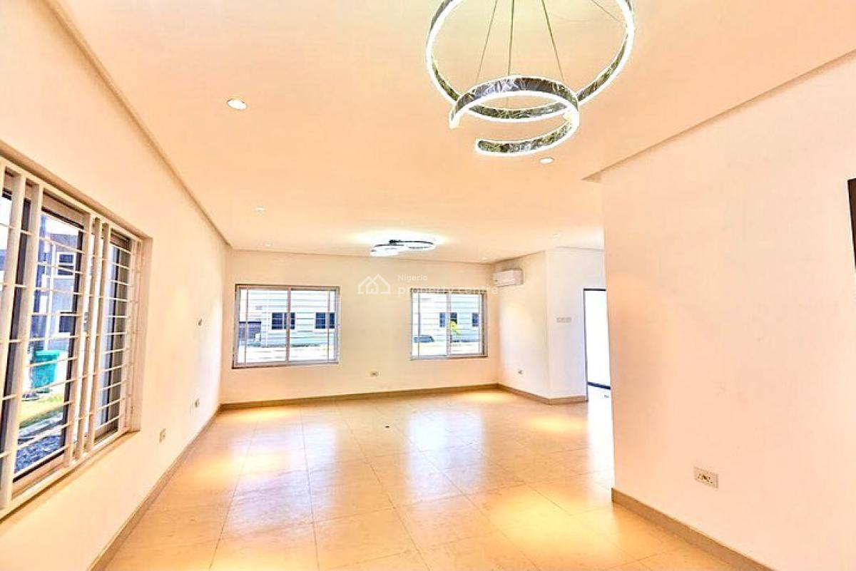 Serviced 4 Bedrooms Semi-detached House with Bq, Lekki Phase 1, Lekki, Lagos, Semi-detached Duplex for Rent