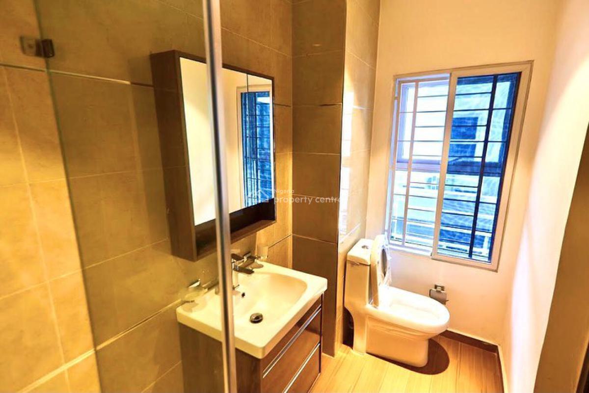 Serviced 4 Bedrooms Semi-detached House with Bq, Lekki Phase 1, Lekki, Lagos, Semi-detached Duplex for Rent