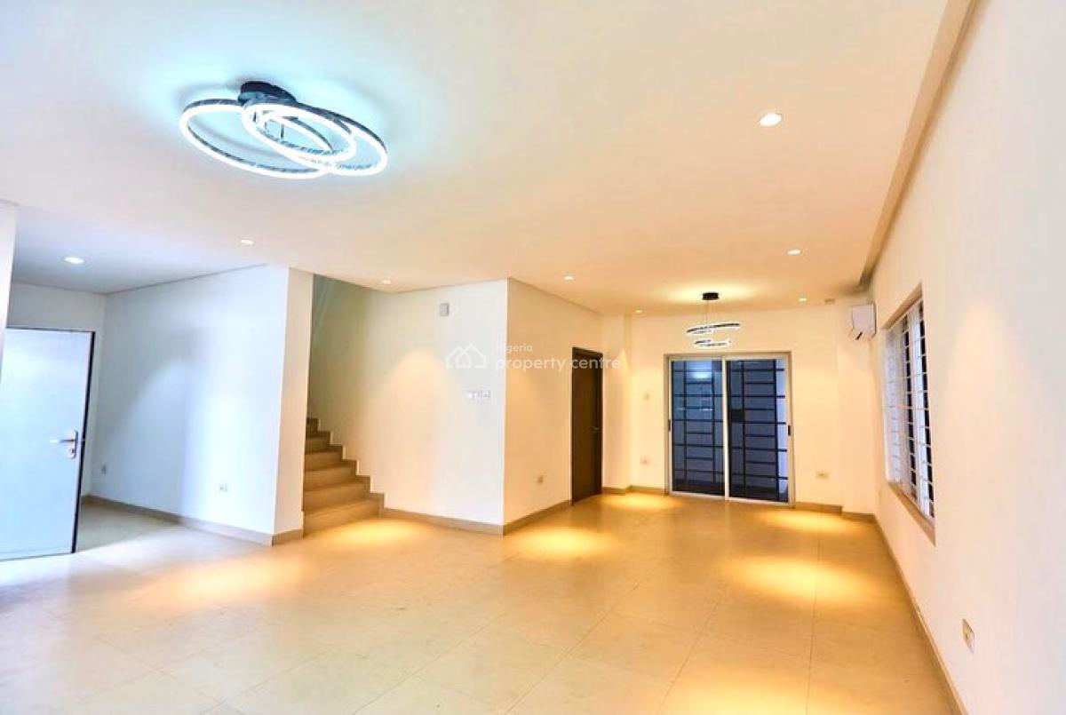 Serviced 4 Bedrooms Semi-detached House with Bq, Lekki Phase 1, Lekki, Lagos, Semi-detached Duplex for Rent