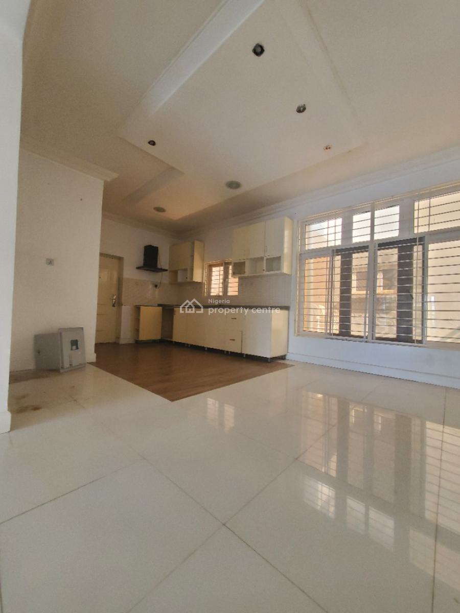 Massive Luxurious 2 Bedroom Flat, By American International School, Durumi, Abuja, Flat / Apartment for Rent