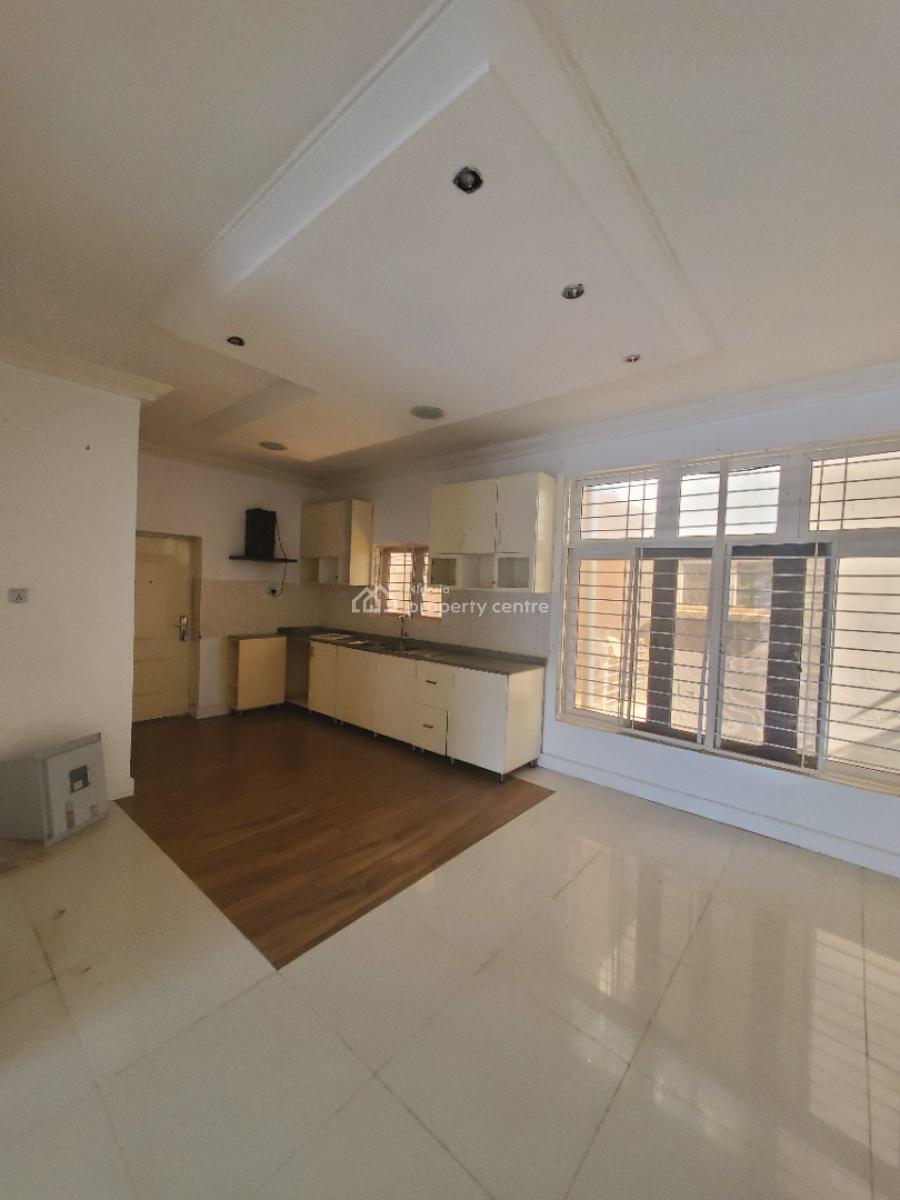 Massive Luxurious 2 Bedroom Flat, By American International School, Durumi, Abuja, Flat / Apartment for Rent