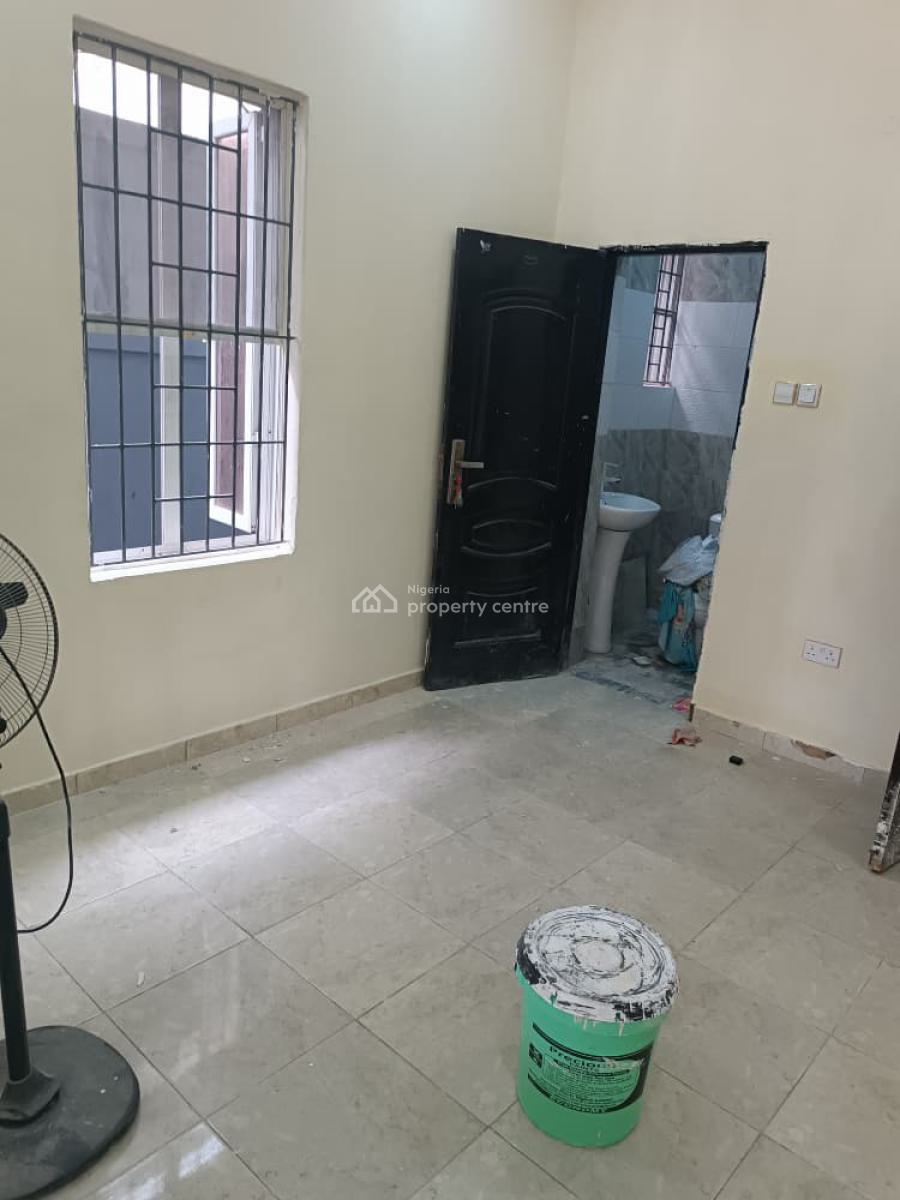 3 Bedroom Flat, Off Freedom Way, Lekki Phase 1, Lekki, Lagos, Self Contain (single Rooms) for Rent