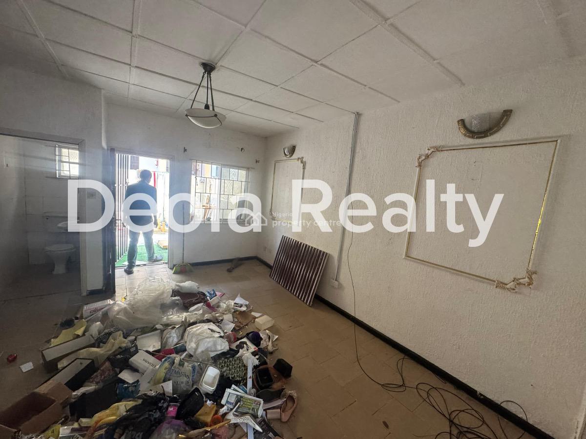 a Well Maintained 1 Bedroom Self Service Semi Detached with Extra Room, Oniru Resttlement, Oniru, Victoria Island (vi), Lagos, Mini Flat (room and Parlour) for Rent