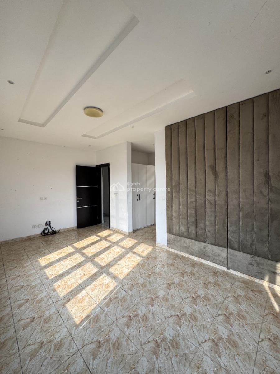 Well Maintained 2 Bedroom Flat, Ikate, Lekki, Lagos, Flat / Apartment for Rent