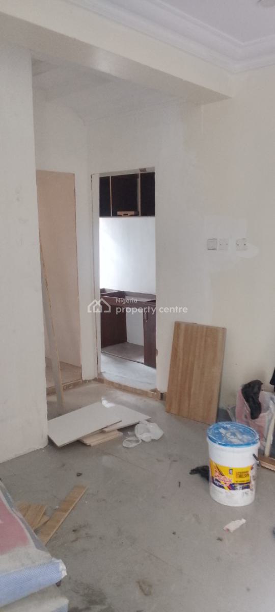 a Luxurious Mini Flat, Chevron Drive/ Carlton Gate, Lekki, Lagos, Mini Flat (room and Parlour) for Rent