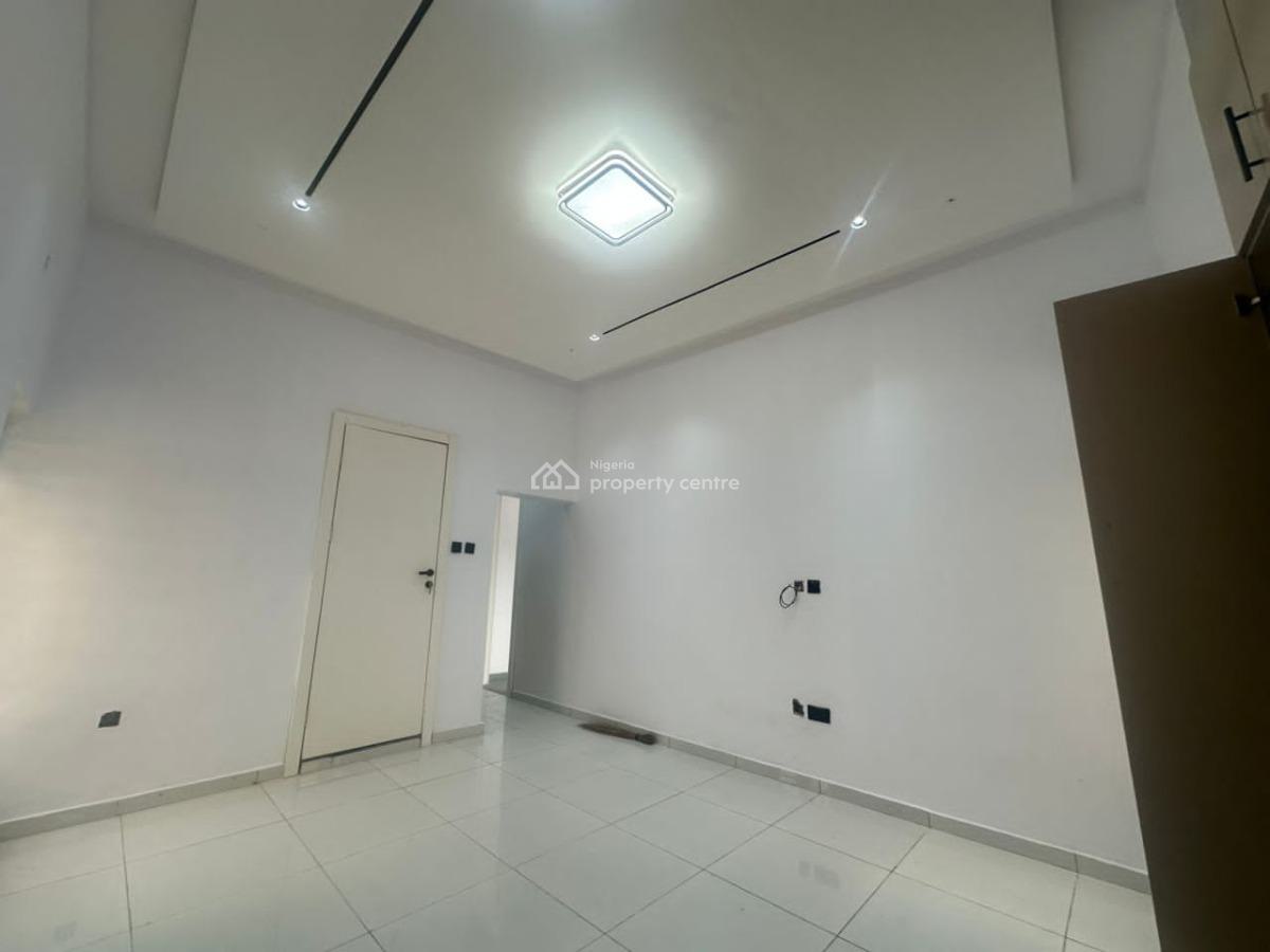 a Nice 4 Bedroom Bungalow with Bq, Carlton Gate, Akobo, Ibadan, Oyo, Detached Bungalow for Sale