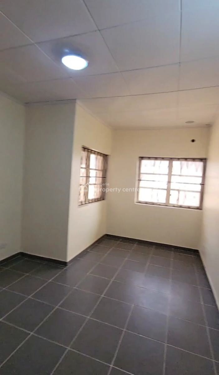 Standard Size Bedroom in a Shared Apartment { Video}, Lekki Scheme 2, Abraham Adesanya, Ajah, Lagos, Self Contain (single Rooms) for Rent