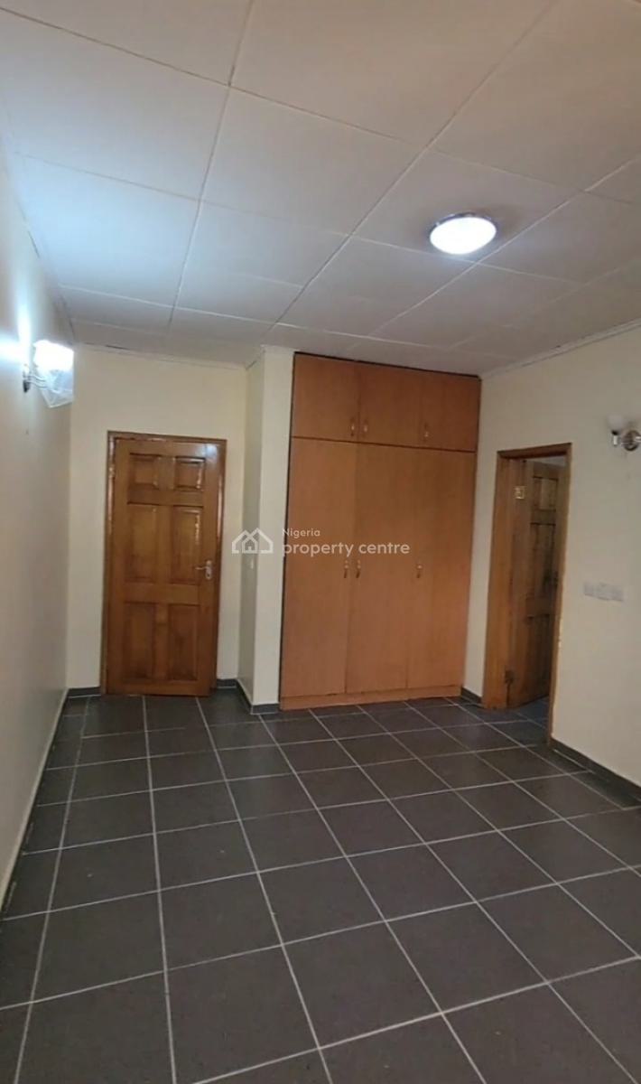 Standard Size Bedroom in a Shared Apartment { Video}, Lekki Scheme 2, Abraham Adesanya, Ajah, Lagos, Self Contain (single Rooms) for Rent