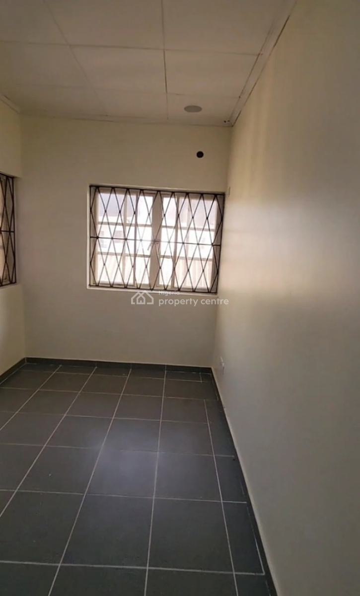 Standard Size Bedroom in a Shared Apartment { Video}, Lekki Scheme 2, Abraham Adesanya, Ajah, Lagos, Self Contain (single Rooms) for Rent