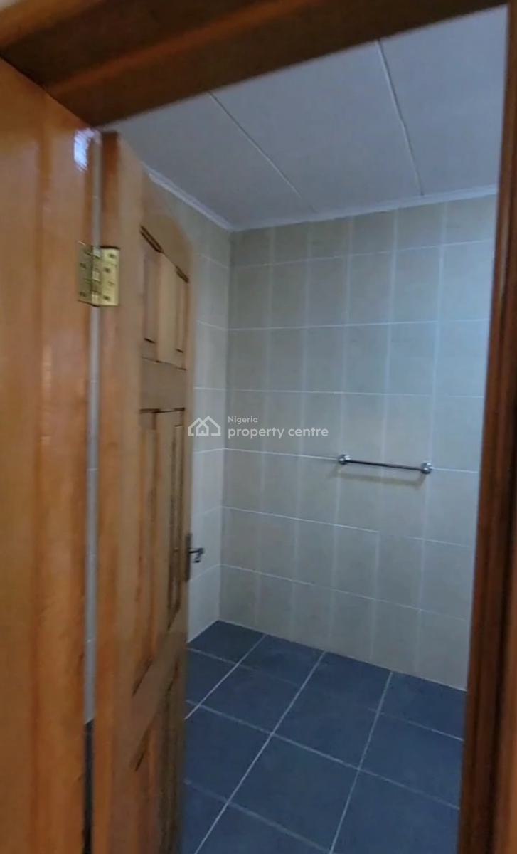 Standard Size Bedroom in a Shared Apartment { Video}, Lekki Scheme 2, Abraham Adesanya, Ajah, Lagos, Self Contain (single Rooms) for Rent