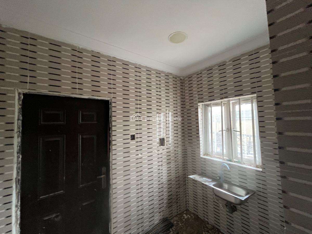 2 Bedroom Flat, Gra Phase 1, Magodo, Lagos, Flat / Apartment for Rent
