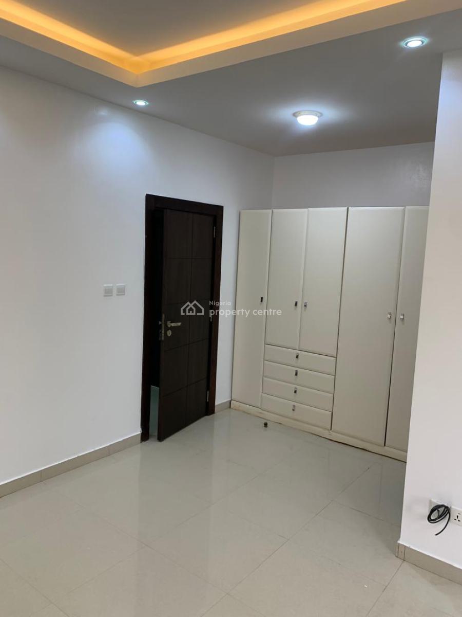 Serviced Spacious 3 Bedroom Block of Flat for Elites and Big Boss, Wuse 2, Abuja, Flat / Apartment for Rent