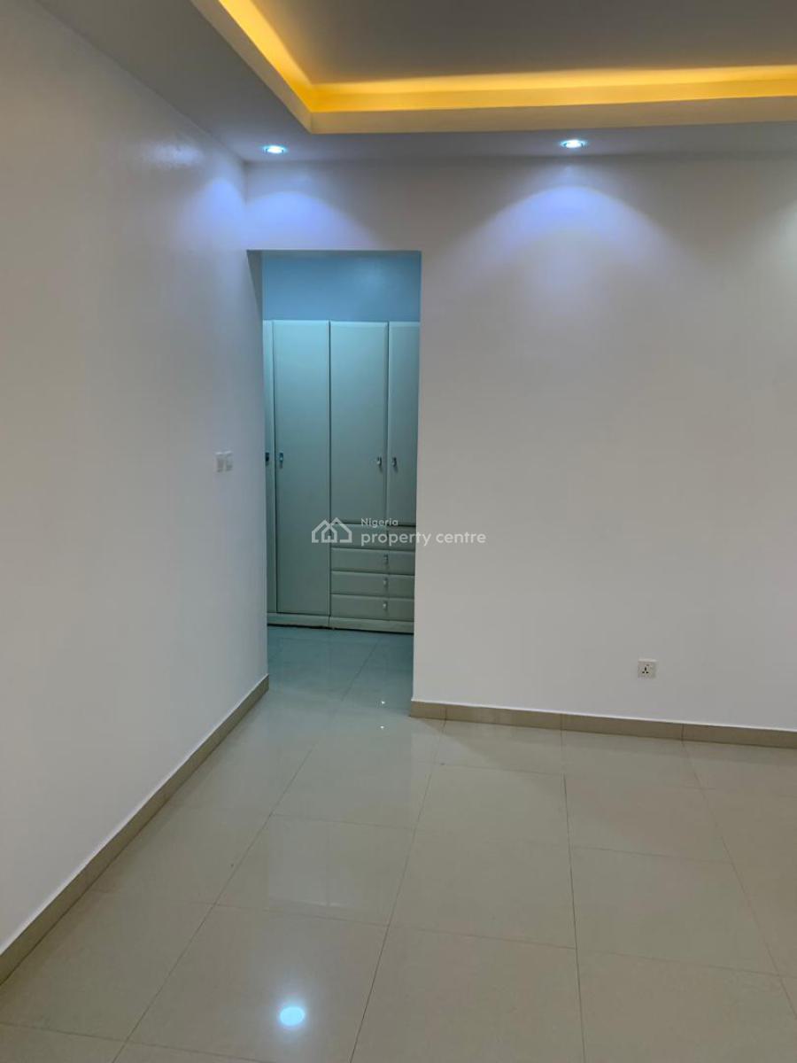 Serviced Spacious 3 Bedroom Block of Flat for Elites and Big Boss, Wuse 2, Abuja, Flat / Apartment for Rent