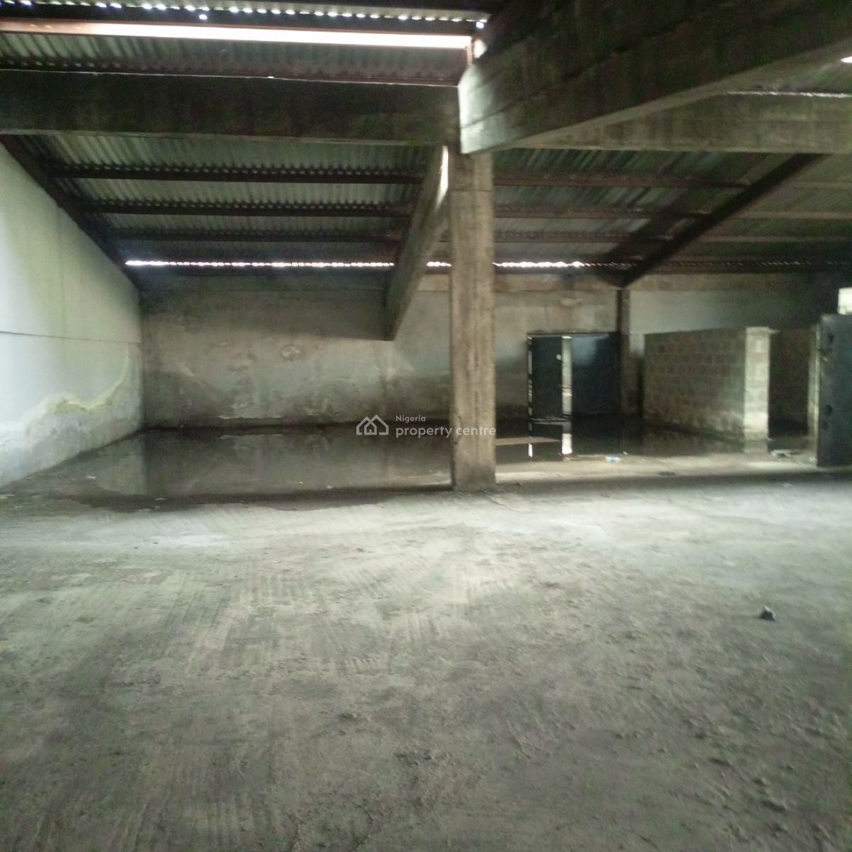 Nice Located 5600sqft Industrial Warehouse Upstairs, Orile Iganmu, Surulere, Lagos, Warehouse for Rent