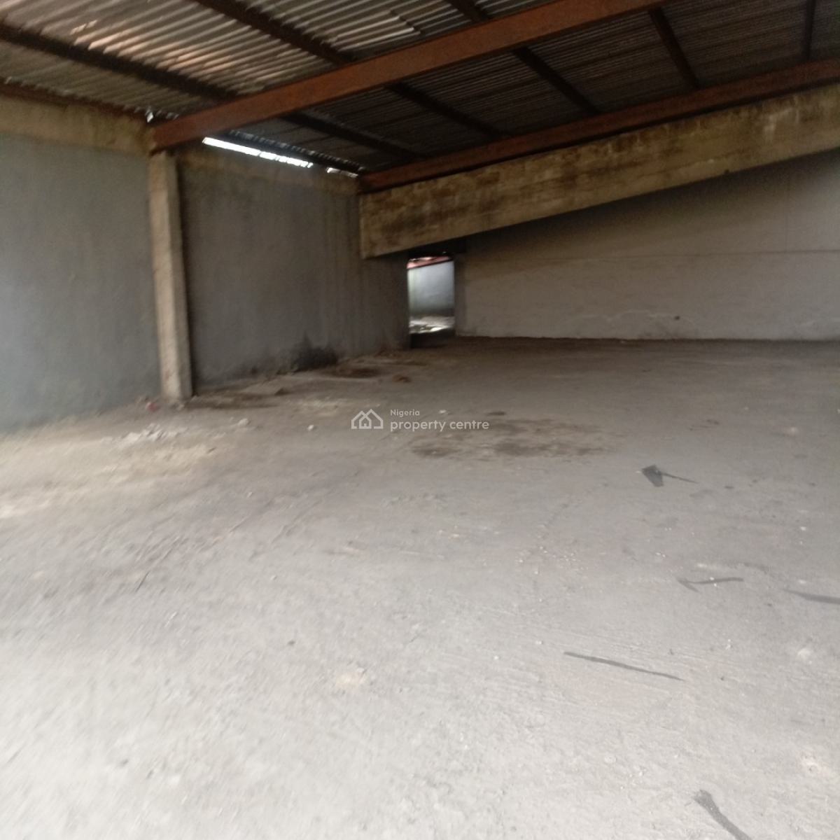 Nice Located 5600sqft Industrial Warehouse Upstairs, Orile Iganmu, Surulere, Lagos, Warehouse for Rent