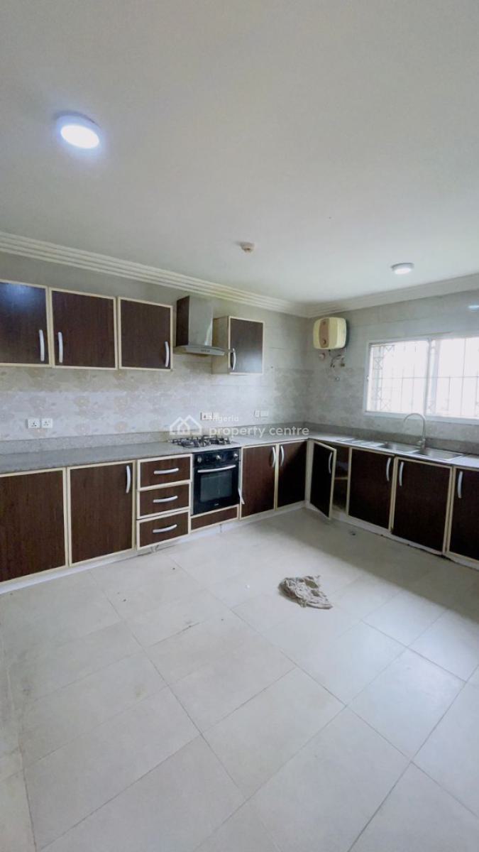 Affordable and Spacious 3 Bedroom Flat Upstairs with a Room Bq ., Ikate, Lekki, Lagos, Flat / Apartment for Rent