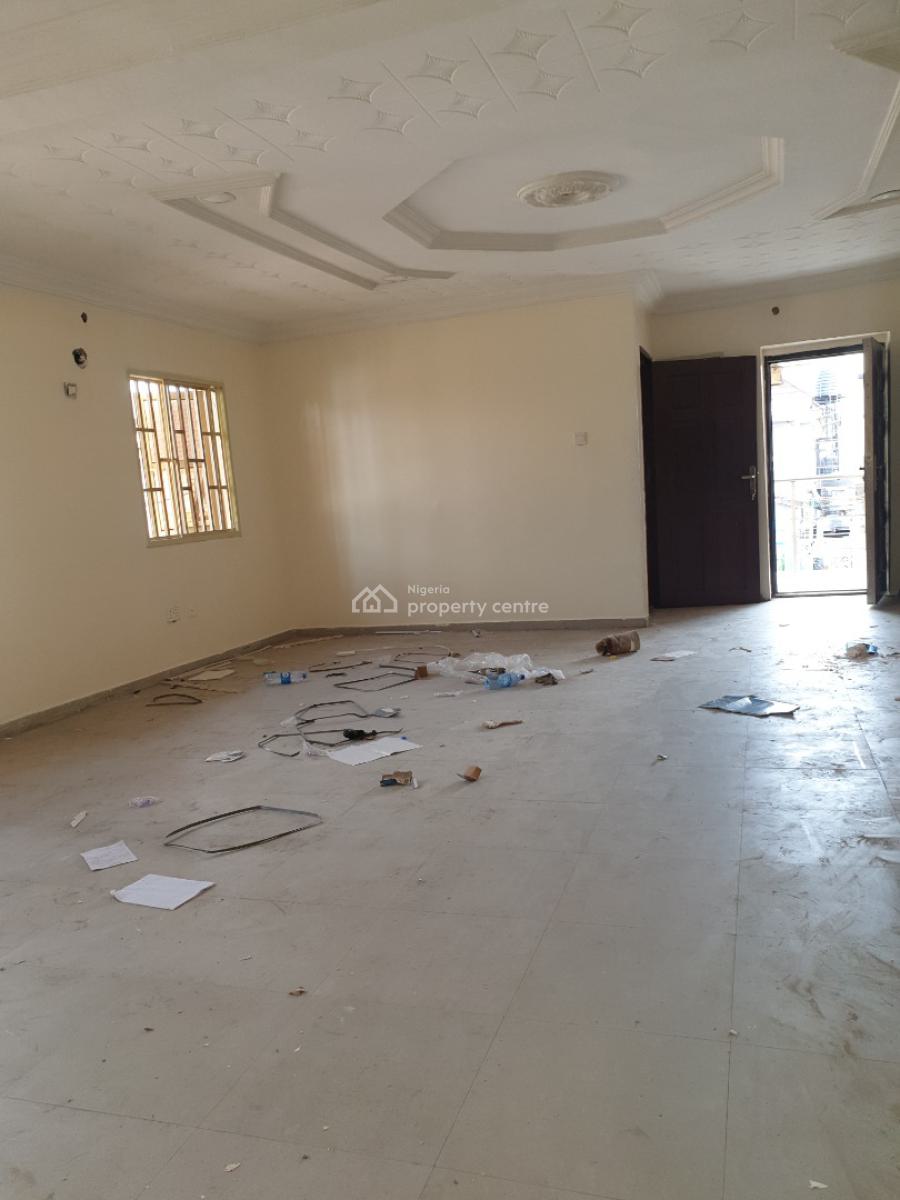 Spacious 3 Bedroom Flat, Idado Estate, Lekki, Lagos, Flat / Apartment for Rent