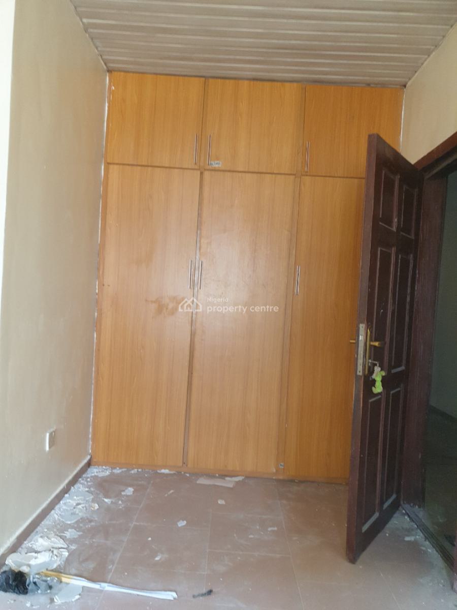 Spacious 3 Bedroom Flat, Idado Estate, Lekki, Lagos, Flat / Apartment for Rent