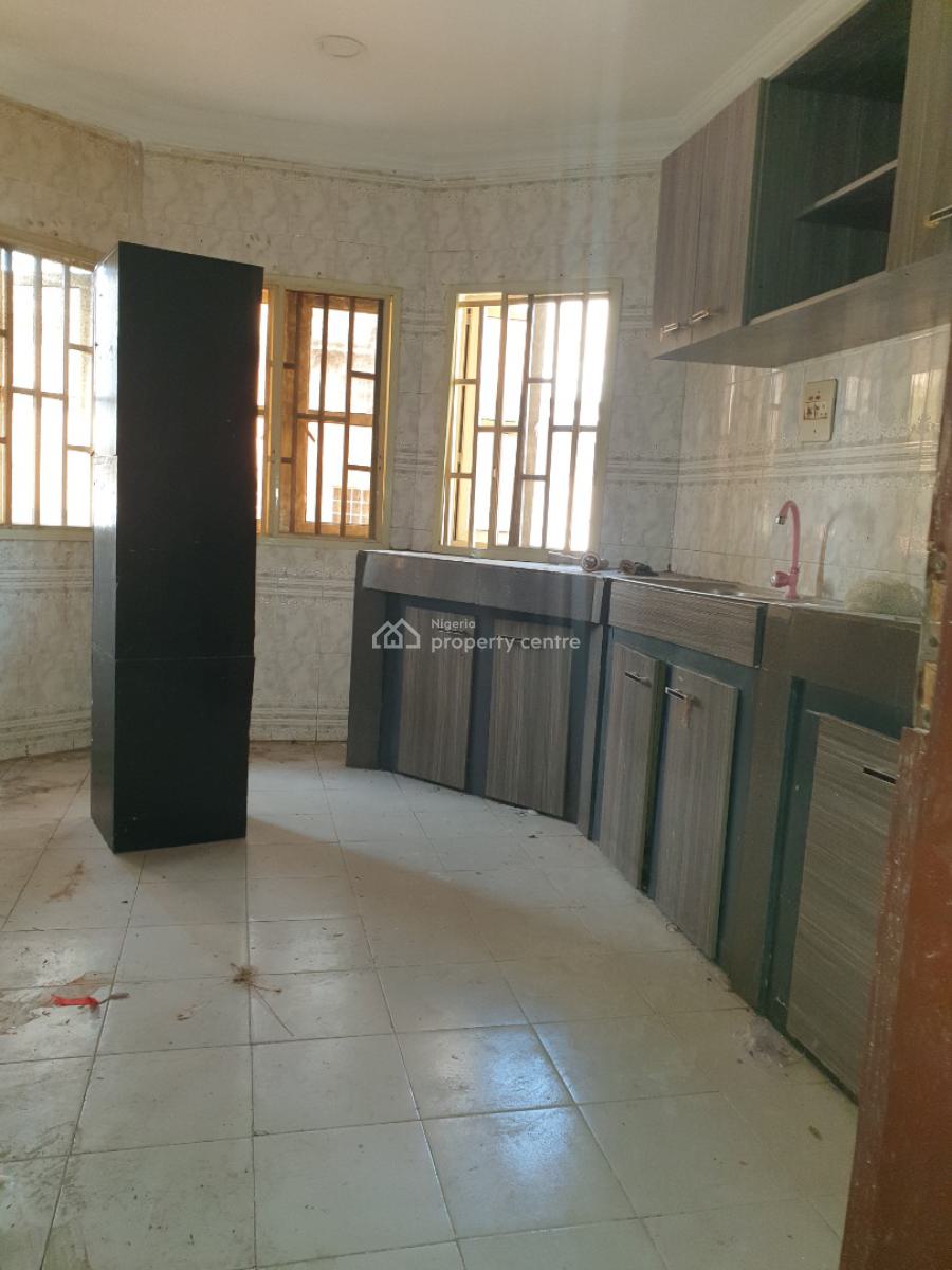 Spacious 3 Bedroom Flat, Idado Estate, Lekki, Lagos, Flat / Apartment for Rent