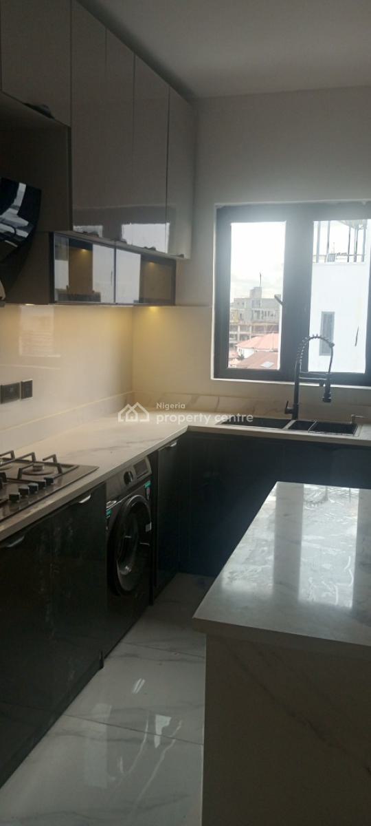 Flat, Freedom Way, Lekki Phase 1, Lekki, Lagos, Flat / Apartment for Sale