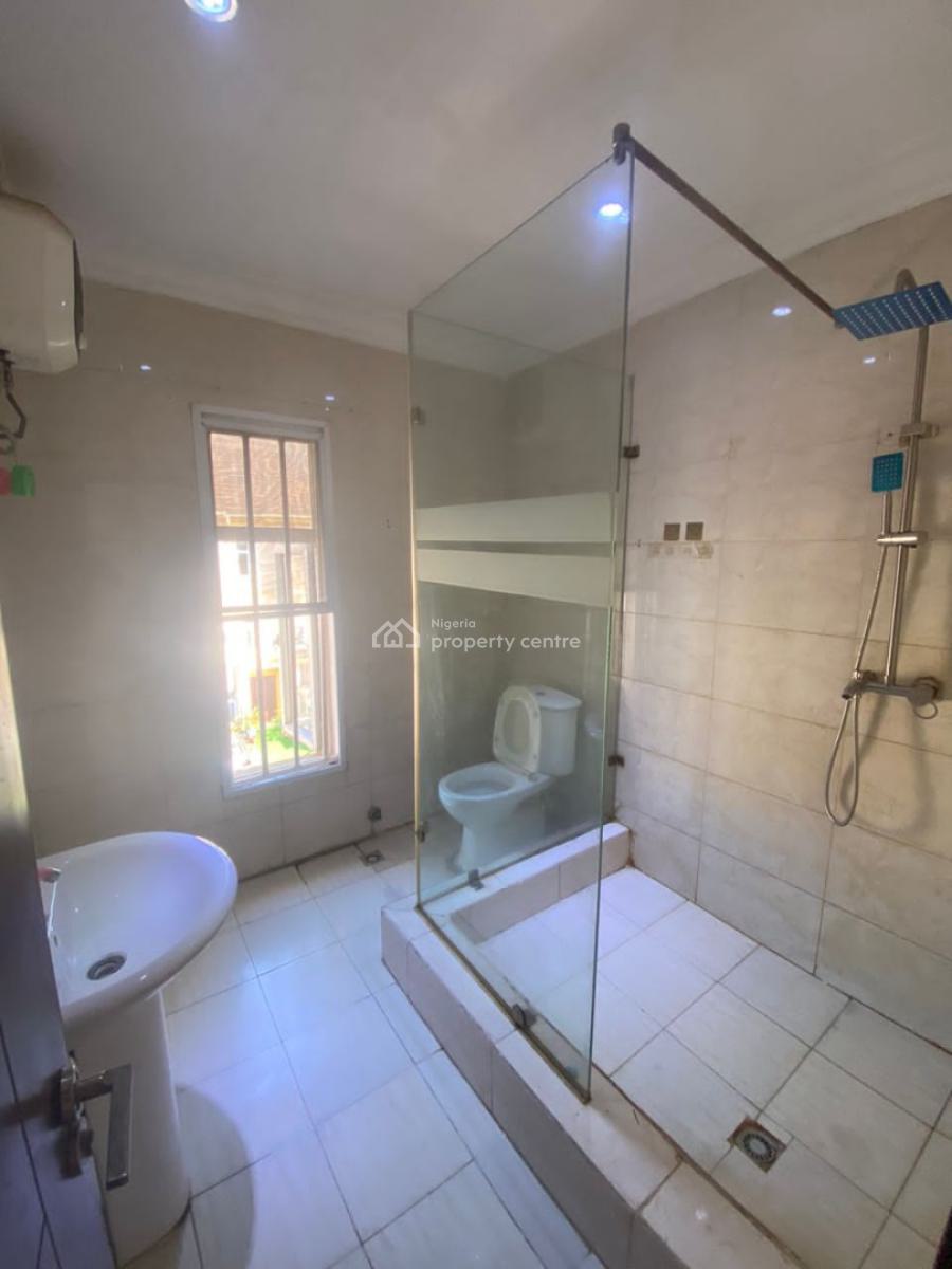 Masters Bedroom Studio Apartment { Upstairs}, Gardens Estate Opp Victory Park, Osapa, Lekki, Lagos, Self Contain (single Rooms) for Rent