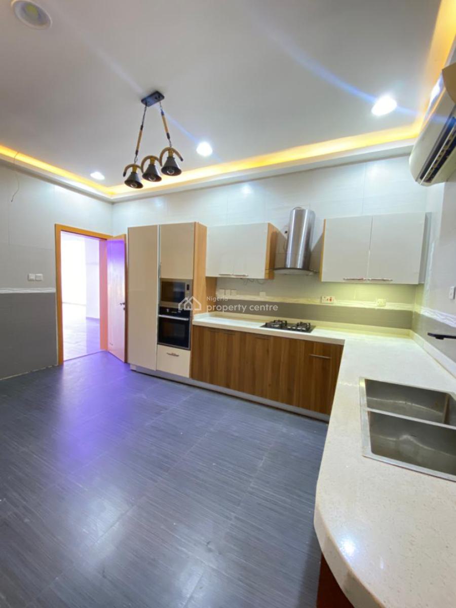 3 Bedrooms Apartment All Ensuite with Swimming Pool and Massive Compound, Ikoyi, Lagos, House for Rent